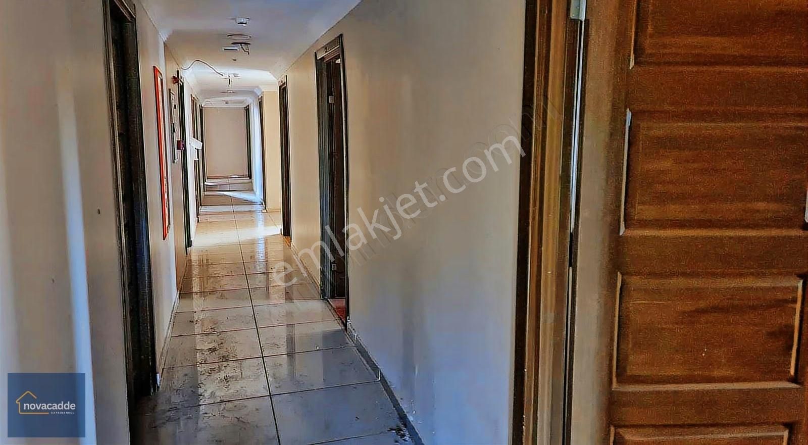 Fatih Vezneciler'de Komple Kiralık Müstakil Bina (net: 2.700 M2) - Görsel 8