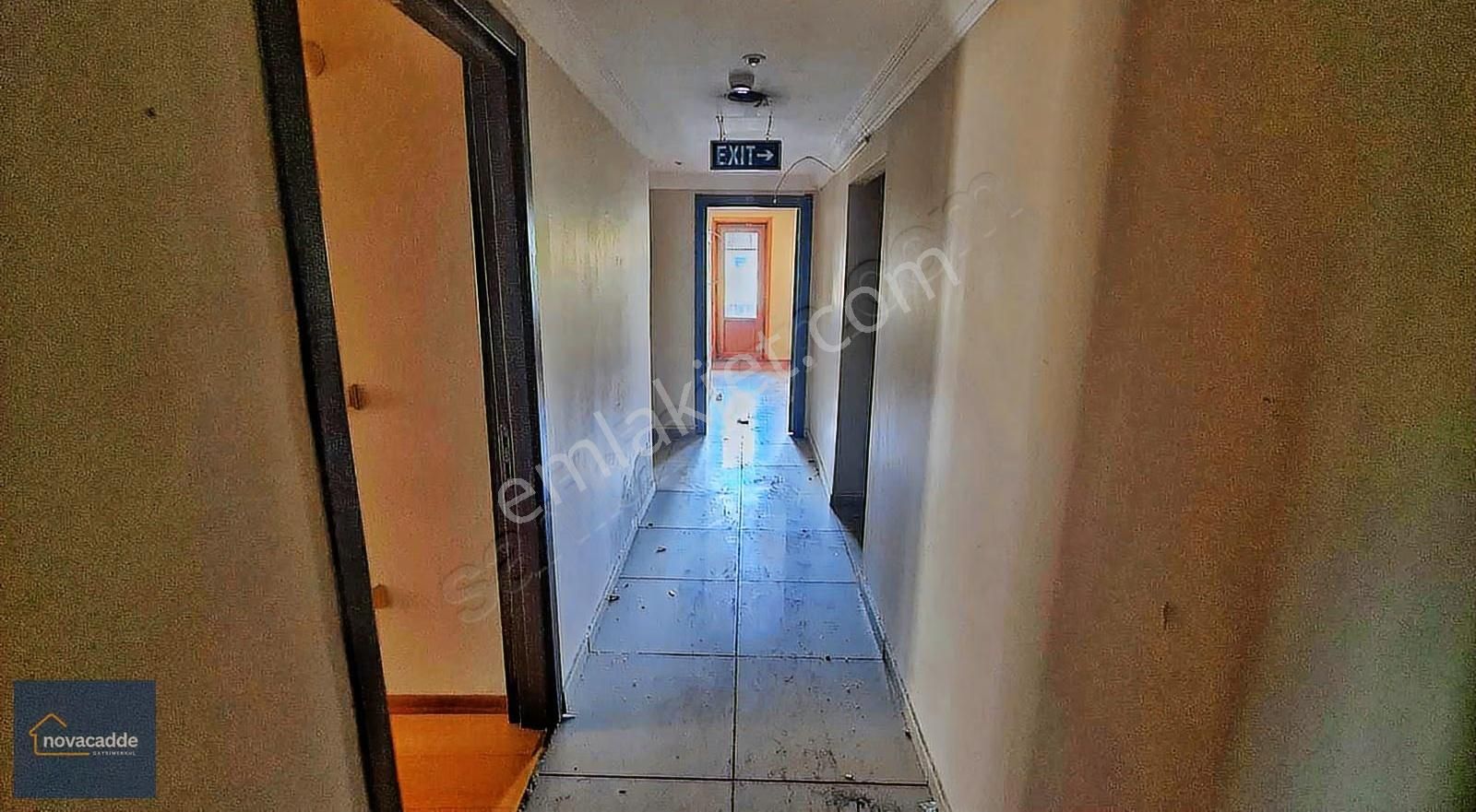 Fatih Vezneciler'de Komple Kiralık Müstakil Bina (net: 2.700 M2) - Görsel 2