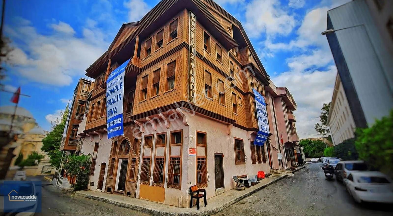 Fatih Vezneciler'de Komple Kiralık Müstakil Bina (net: 2.700 M2) - Görsel 10