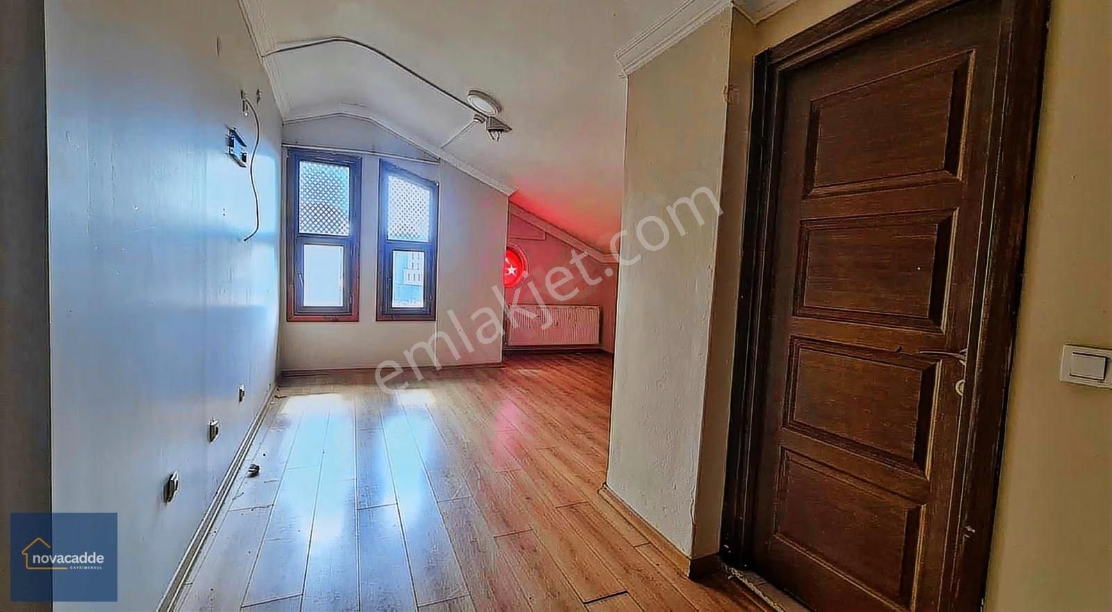 Fatih Vezneciler'de Komple Kiralık Müstakil Bina (net: 2.700 M2) - Görsel 20