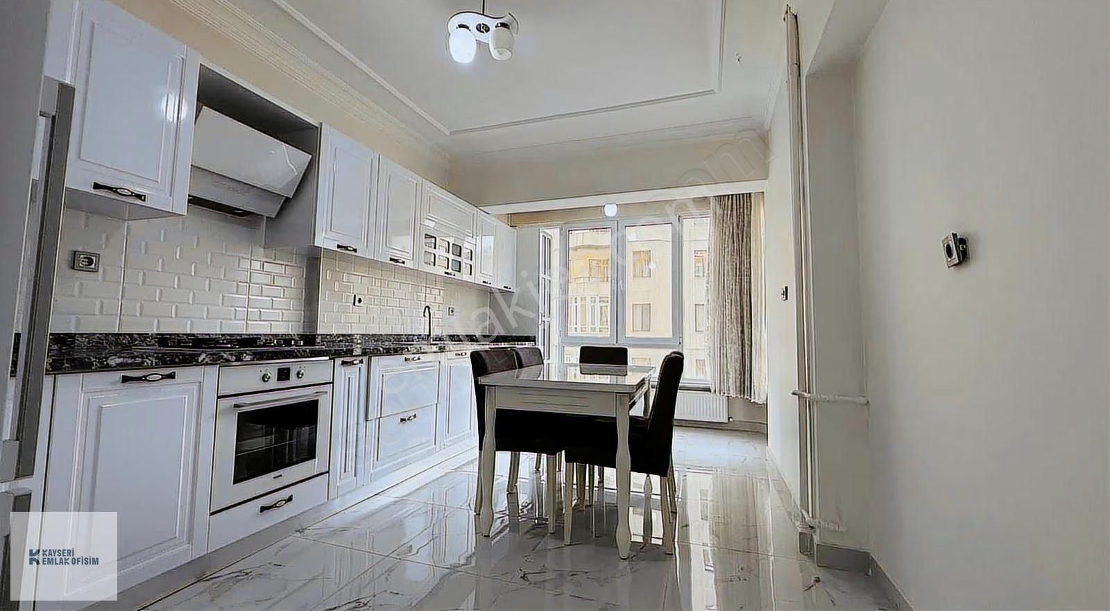 Kayseri Park Yanında Satılık Full Yapılı Daire 3+1 Daire - Görsel 15