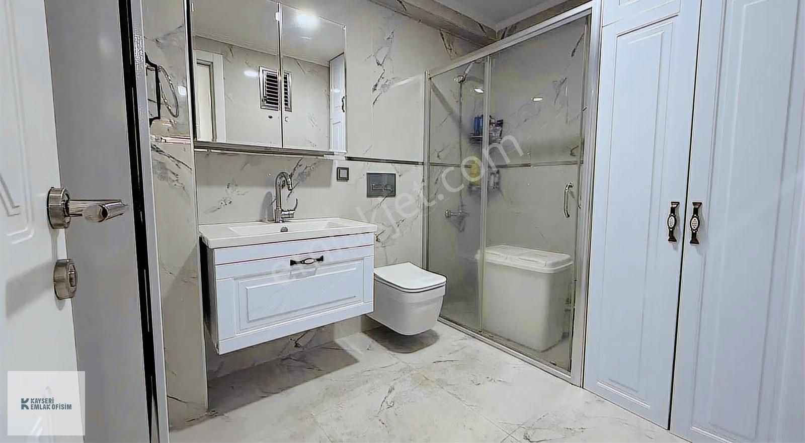 Kayseri Park Yanında Satılık Full Yapılı Daire 3+1 Daire