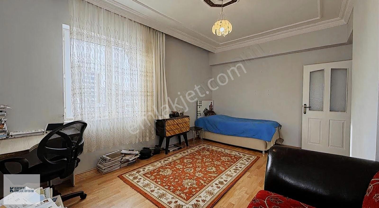 Esenyurt Mah. Site İçerisinde 3+1 140 M2 Net - Görsel 13