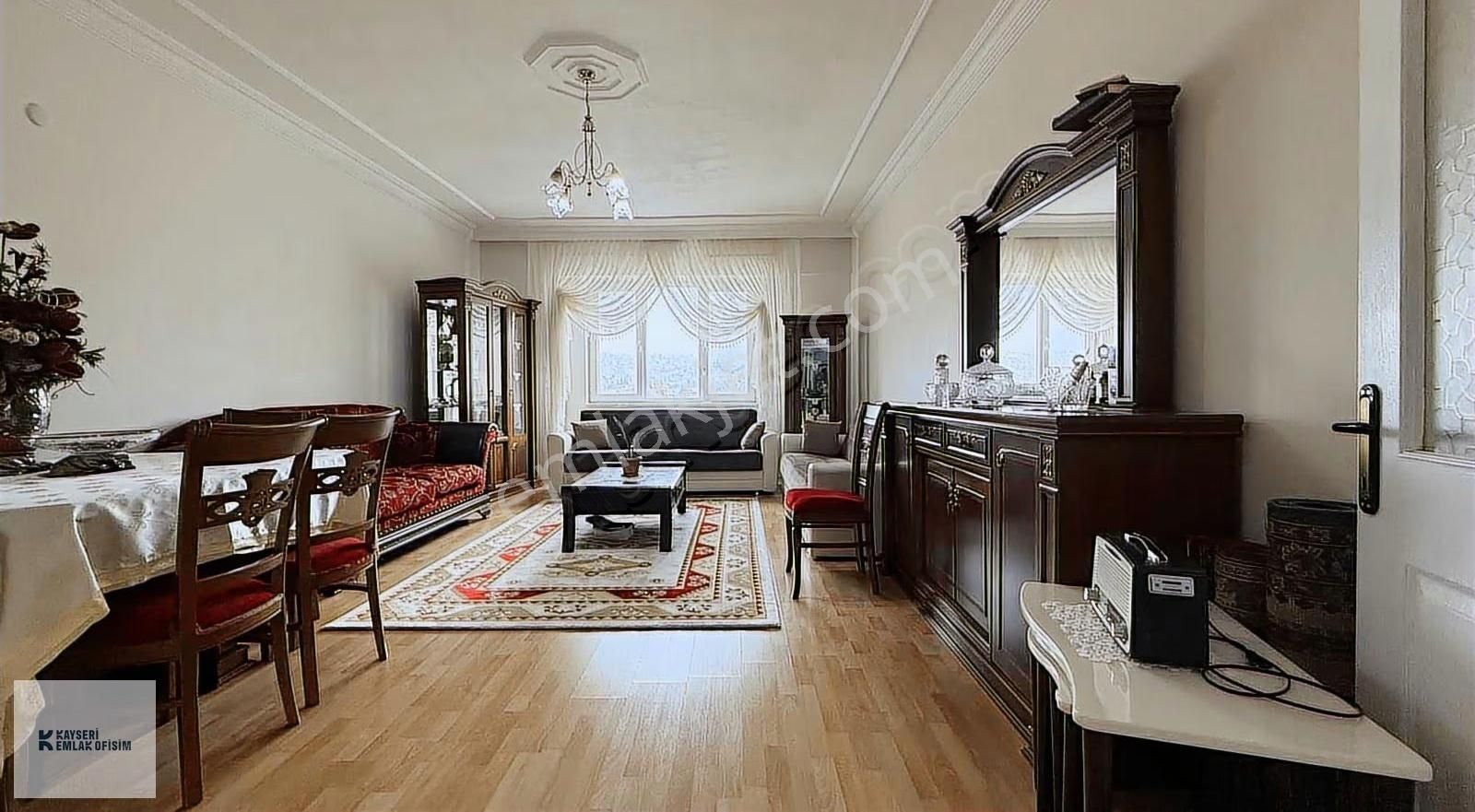 Esenyurt Mah. Site İçerisinde 3+1 140 M2 Net - Görsel 4