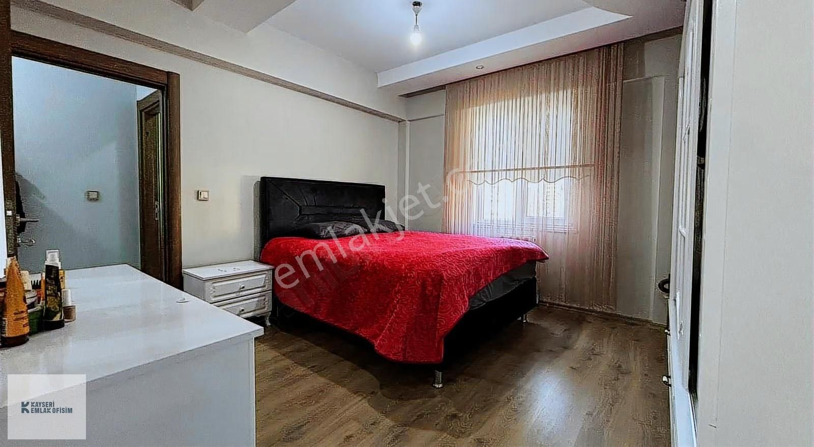 İldem Ödül Trend Sitesinde İçi Yapılı 3+1 Satılık Geniş Daire - Görsel 24