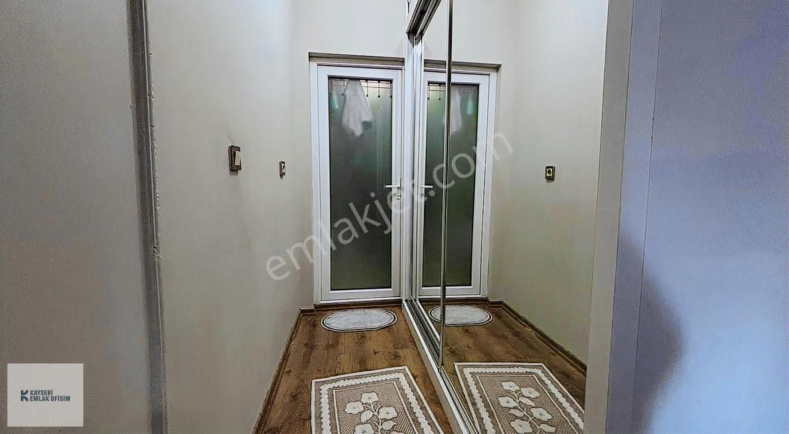 İldem Ödül Trend Sitesinde İçi Yapılı 3+1 Satılık Geniş Daire - Görsel 14