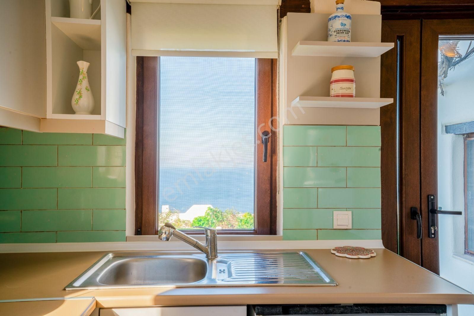 Gümüşlük Koyunbaba Lebi Derya Manzaralı Bahçeli Müstakil Villa - Görsel 17