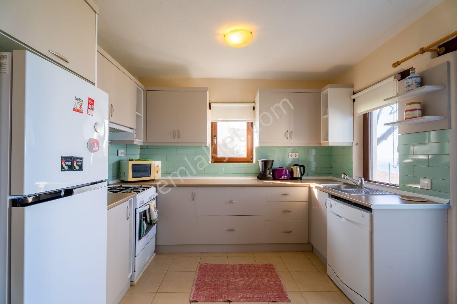 Gümüşlük Koyunbaba Lebi Derya Manzaralı Bahçeli Müstakil Villa - Görsel 23