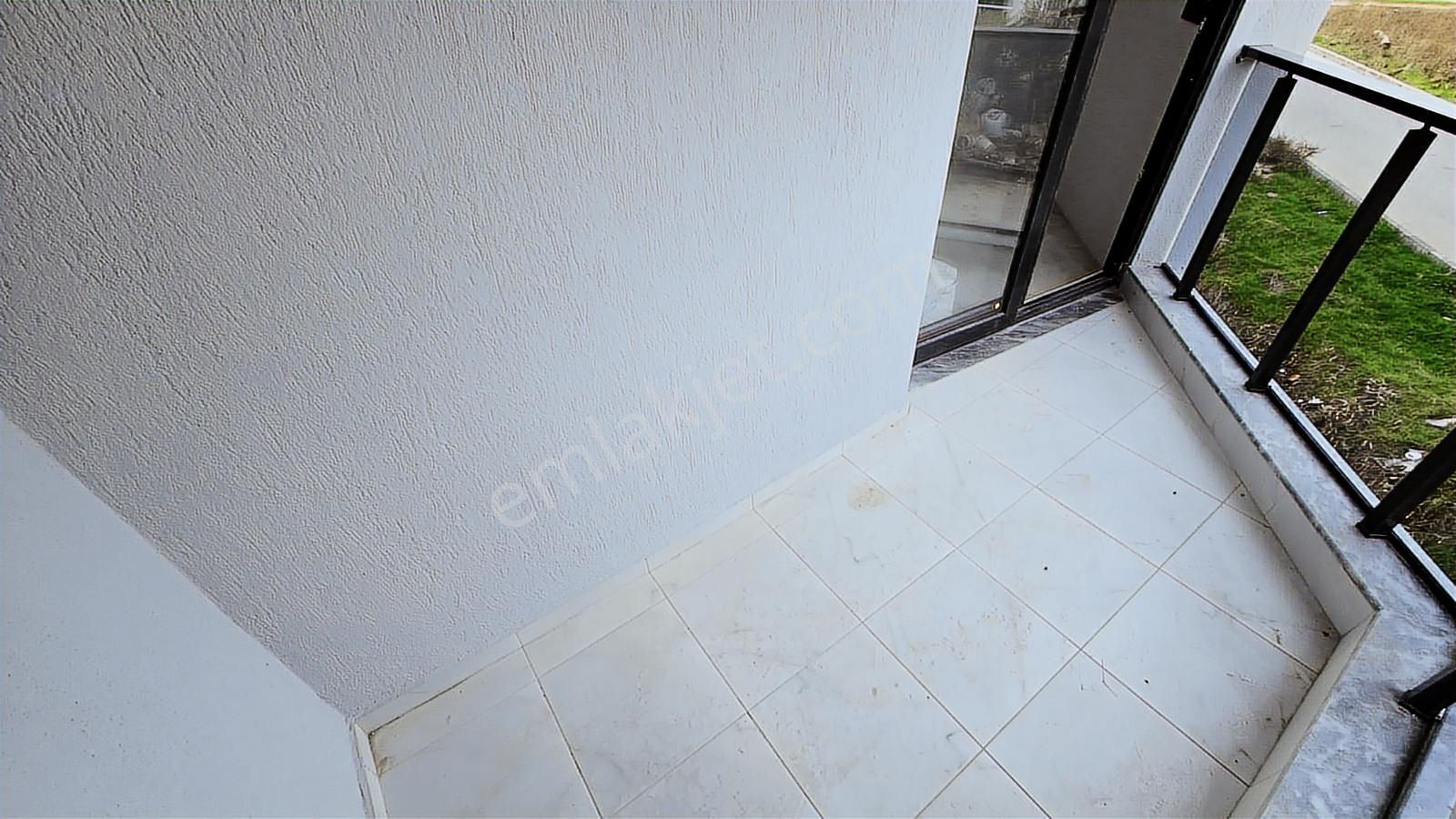 Albayrak Meydanı Altında Gümüşçay'da 2+1 Sıfır Satılık Daire - Görsel 15