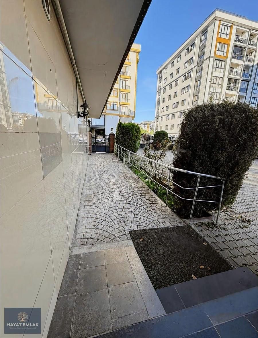 Tuzlanın Merkezi Konumunda Geniş Satılık 3+1 - Görsel 30