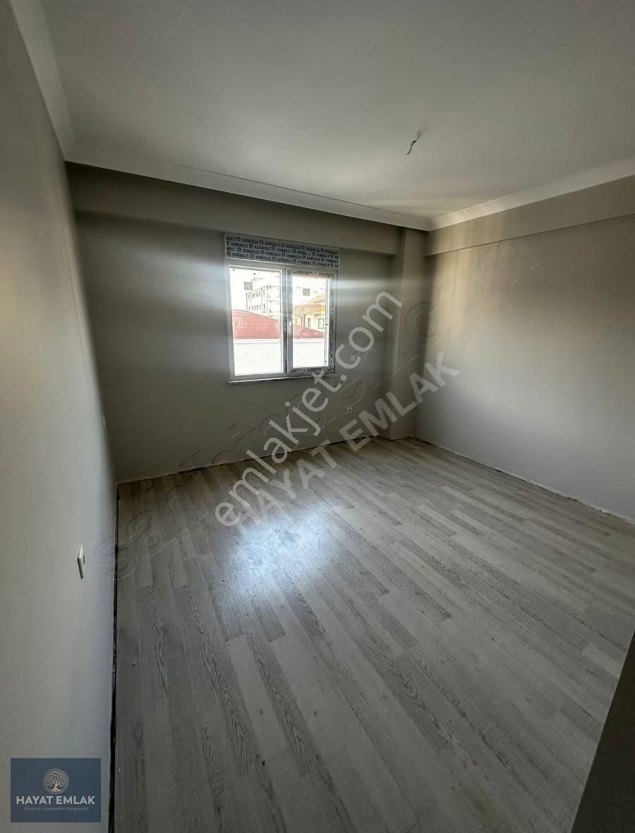 Merkezi Konumda Önü Kapanmaz Satılık 2+1 Daire - Görsel 9
