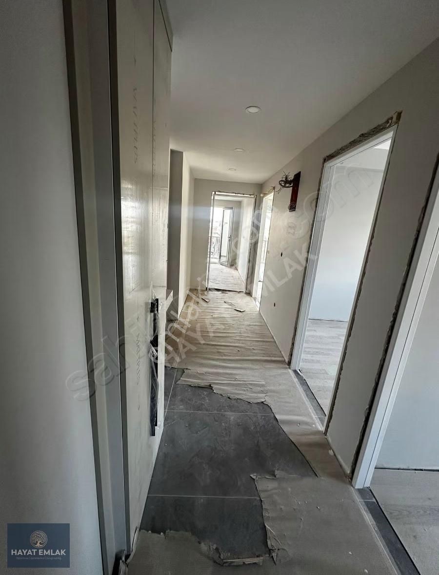 Merkezi Konumda Önü Kapanmaz Satılık 2+1 Daire - Görsel 11