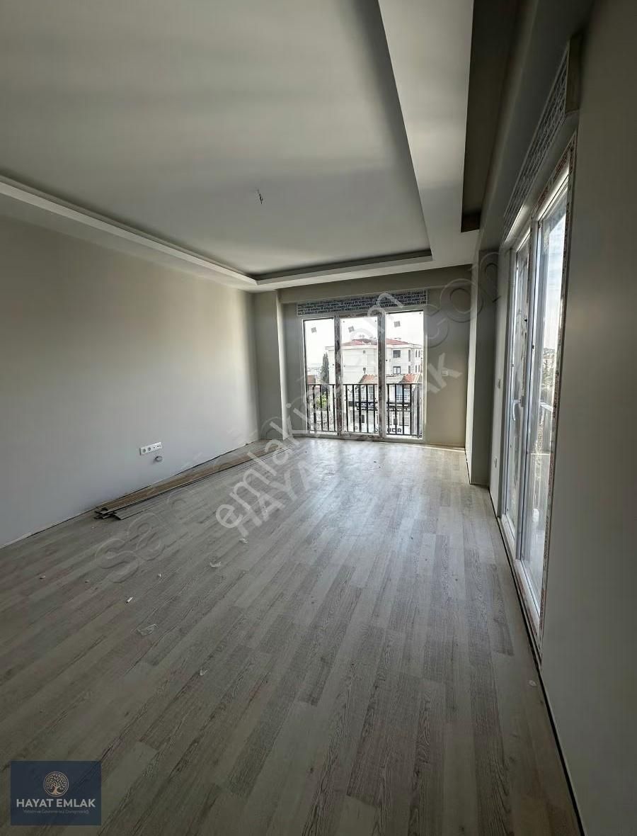 Merkezi Konumda Önü Kapanmaz Satılık 2+1 Daire - Görsel 24