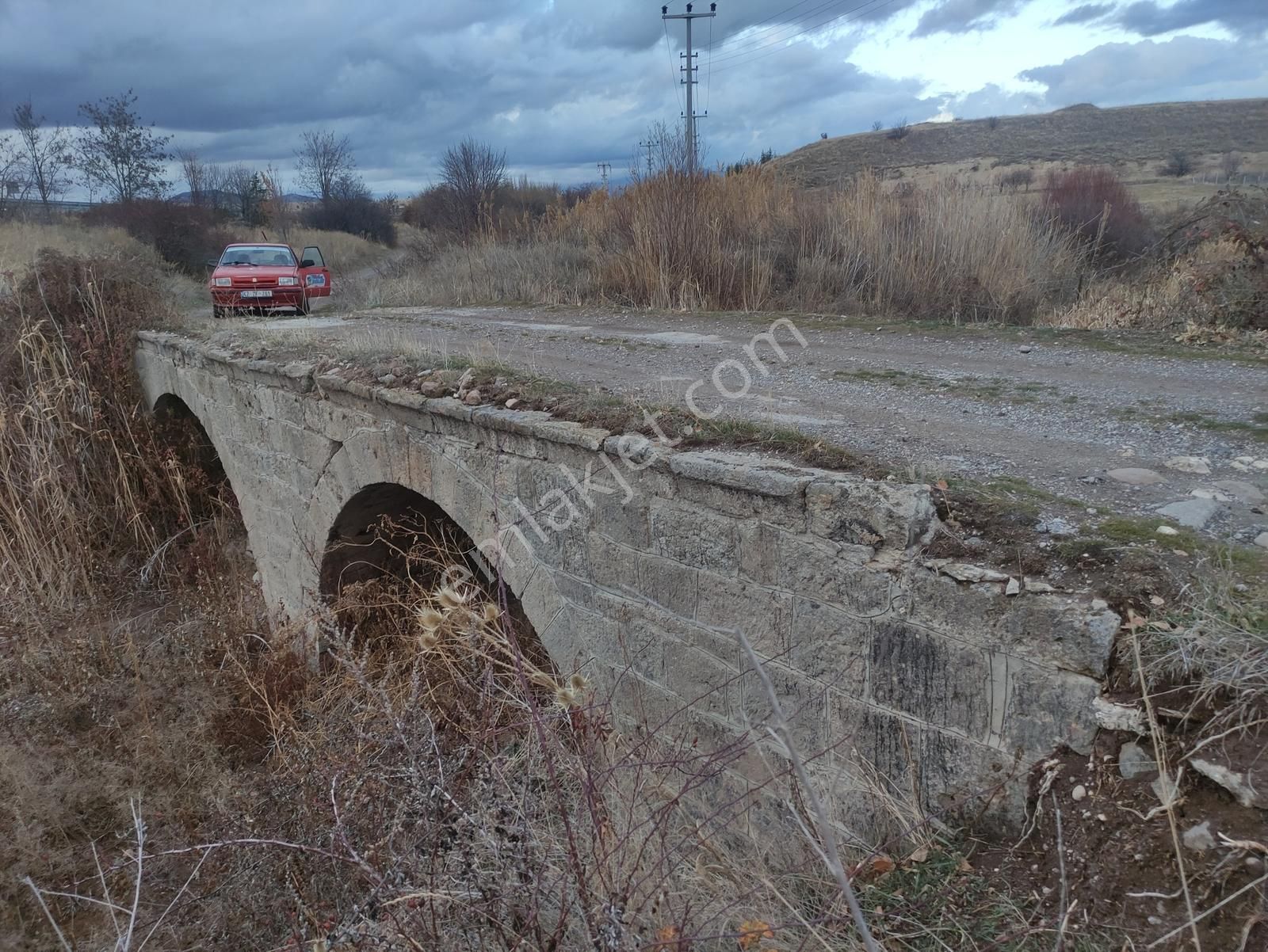 Özpınar,dan Tol Su-elektrik Alınabilir Bahçe Yeri 1700 M2 - Görsel 4