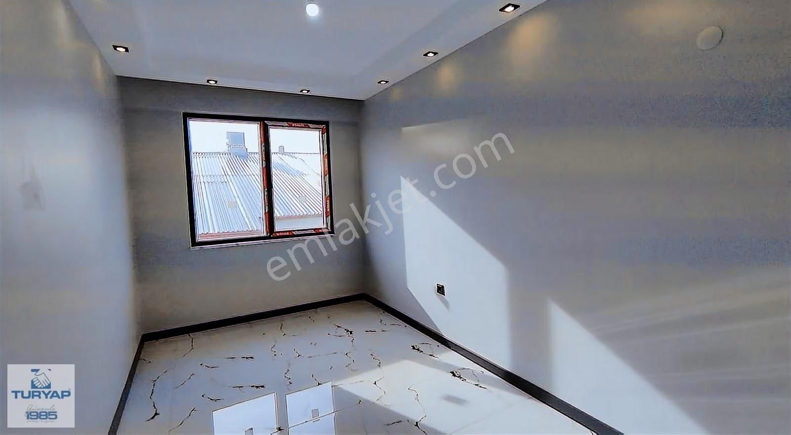 Yalova Merkez 3+1 Ebeveyn Banyolu Geniş Mutfak Daire - Görsel 24