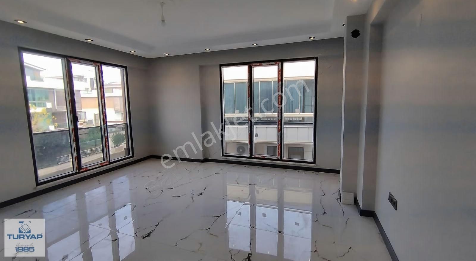 Yalova Merkez 3+1 Ebeveyn Banyolu Geniş Mutfak Daire - Görsel 18