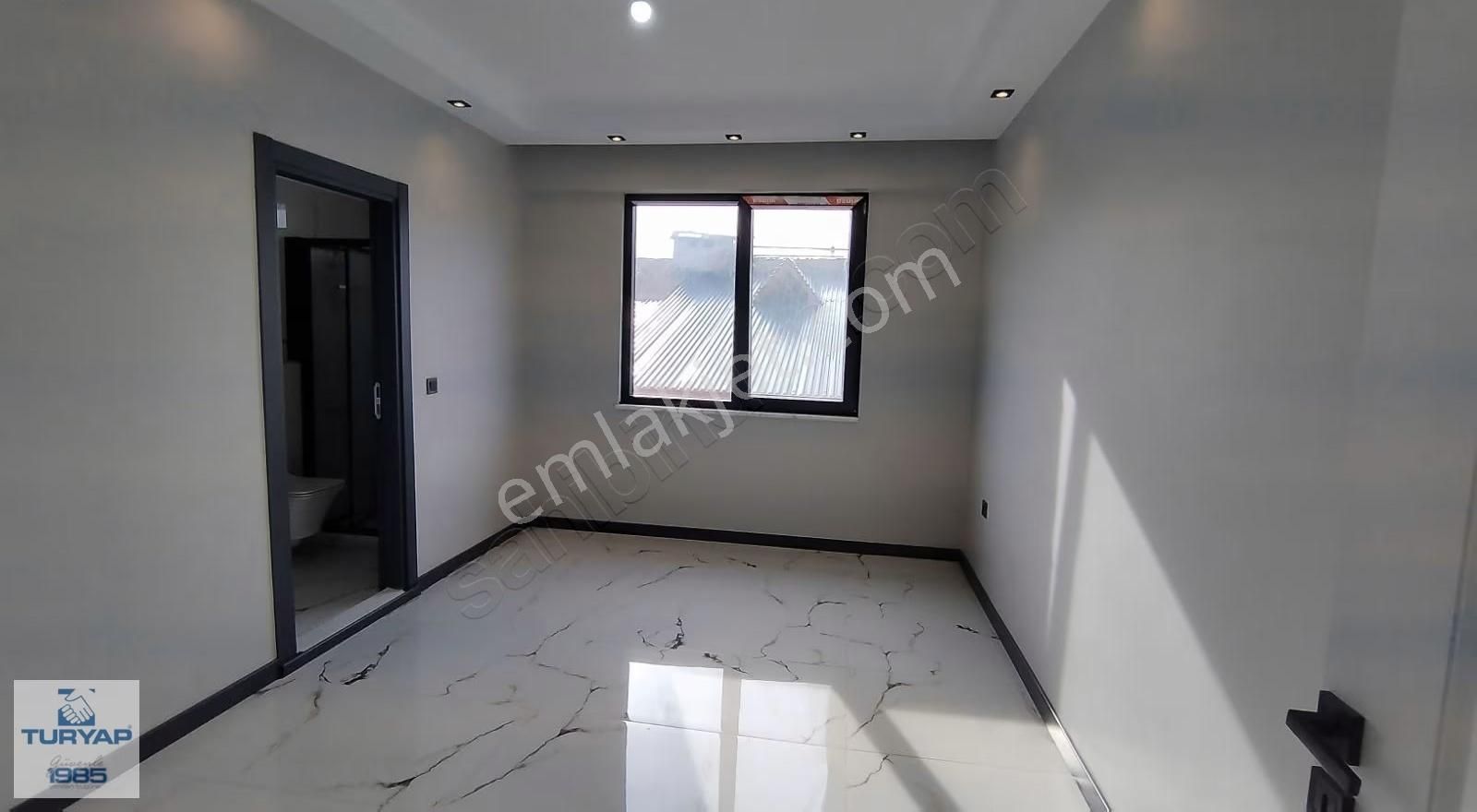 Yalova Merkez 3+1 Ebeveyn Banyolu Geniş Mutfak Daire - Görsel 2