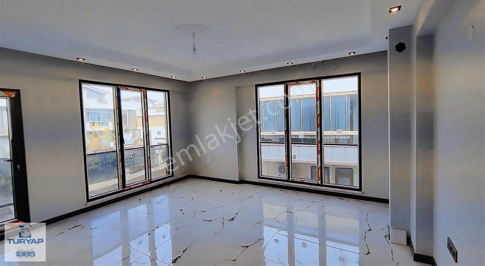 Yalova Merkez 3+1 Ebeveyn Banyolu Geniş Mutfak Daire - Görsel 15