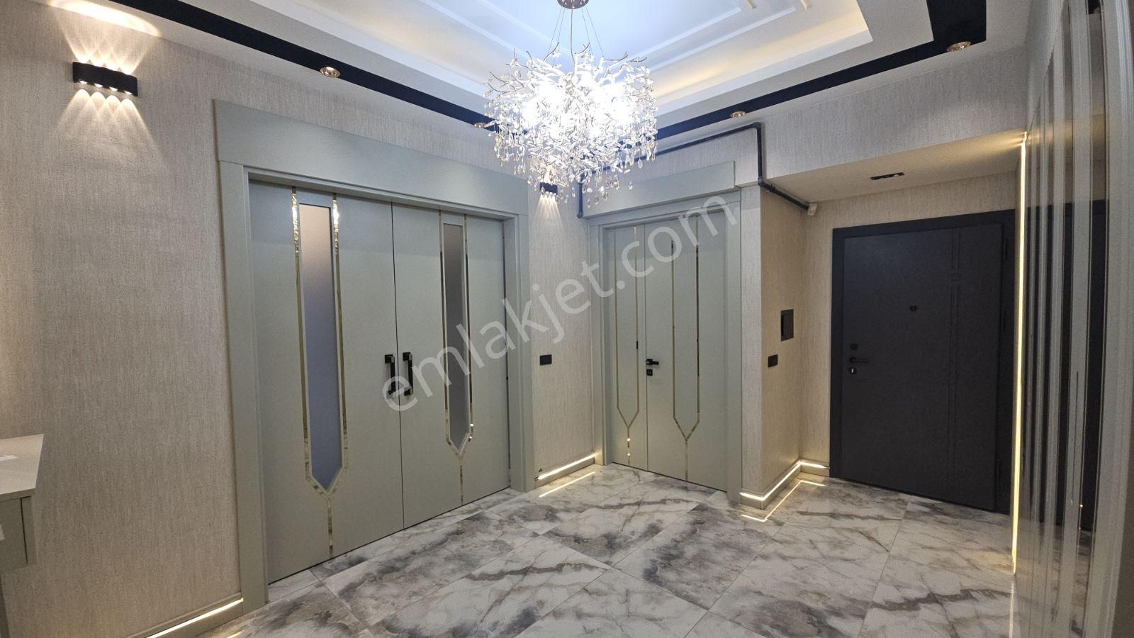 Ulaş Emlaktan 35 Metre Cadde Üzeri Delüks 4.5+1 Lüks Daire - Görsel 24