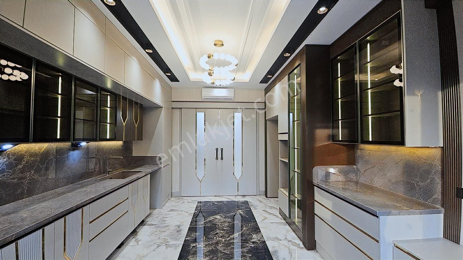 Ulaş Emlaktan 35 Metre Cadde Üzeri Delüks 4.5+1 Lüks Daire - Görsel 8