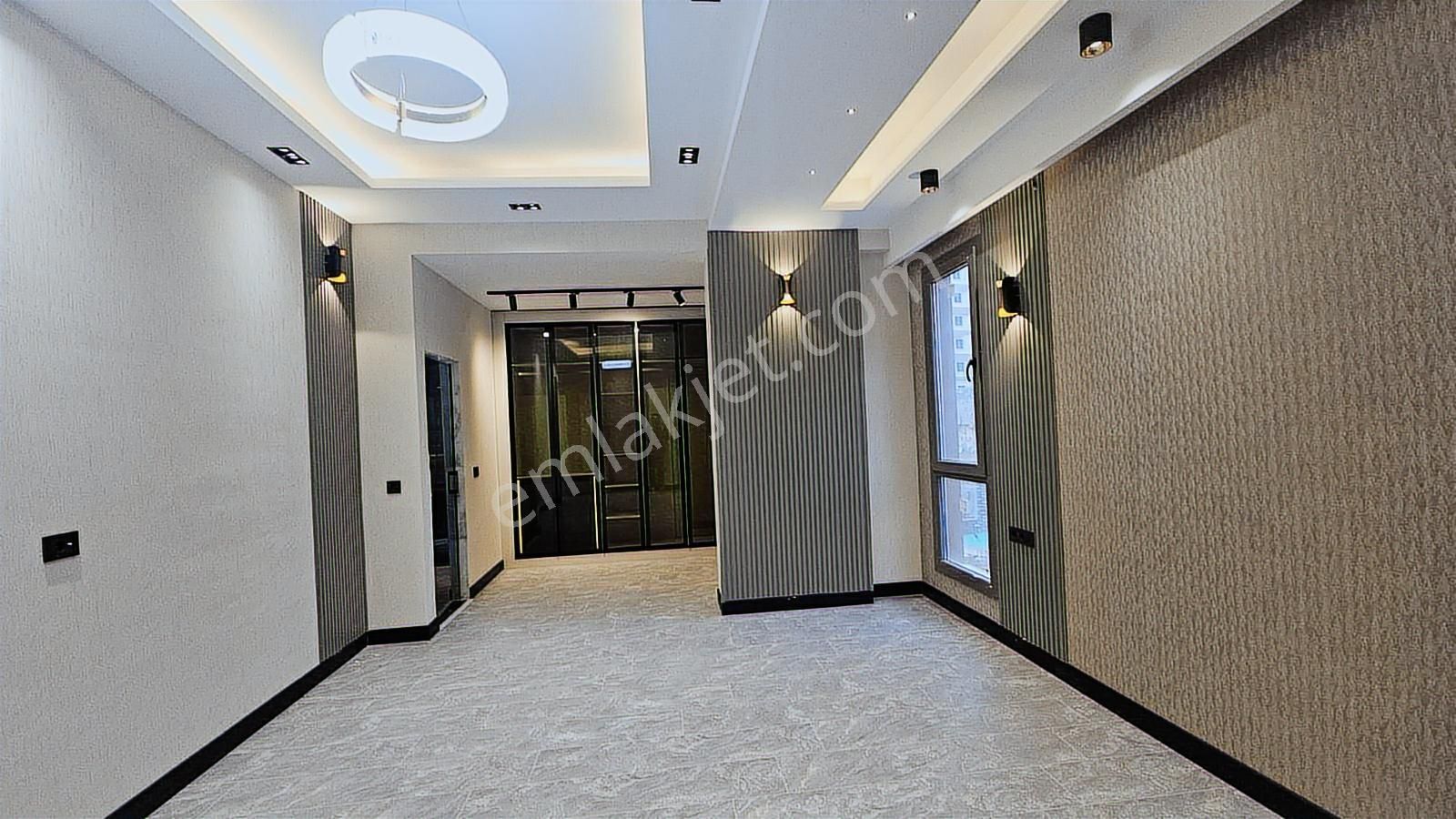 Ulaş Emlaktan 35 Metre Cadde Üzeri Delüks 4.5+1 Lüks Daire - Görsel 27