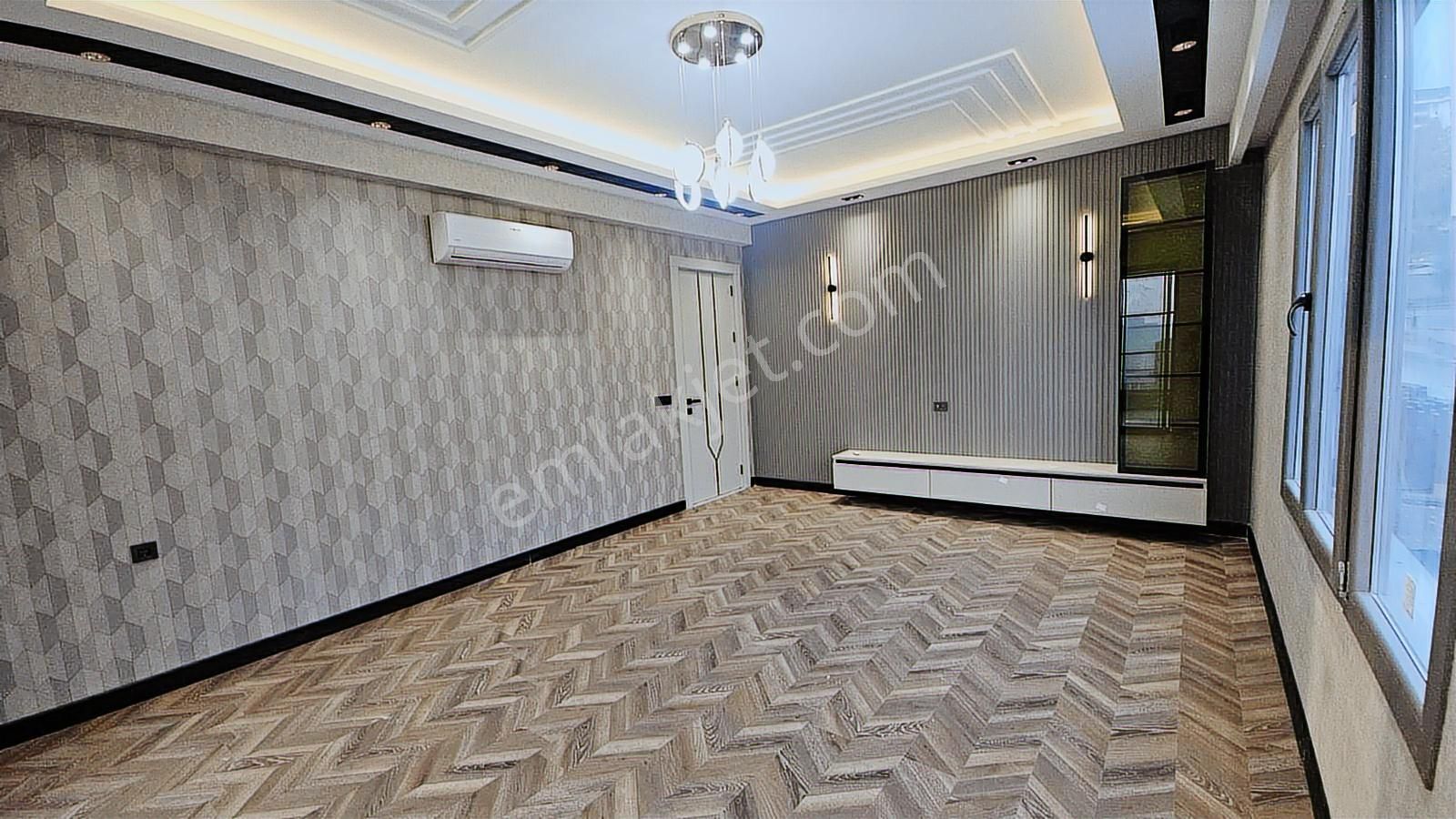 Ulaş Emlaktan 35 Metre Cadde Üzeri Delüks 4.5+1 Lüks Daire - Görsel 7