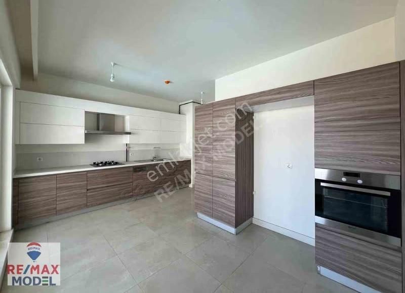 Remax Model Den Sinpaş Aqua Cityde Satılık 4+1 Yalı Dairesi - Görsel 14