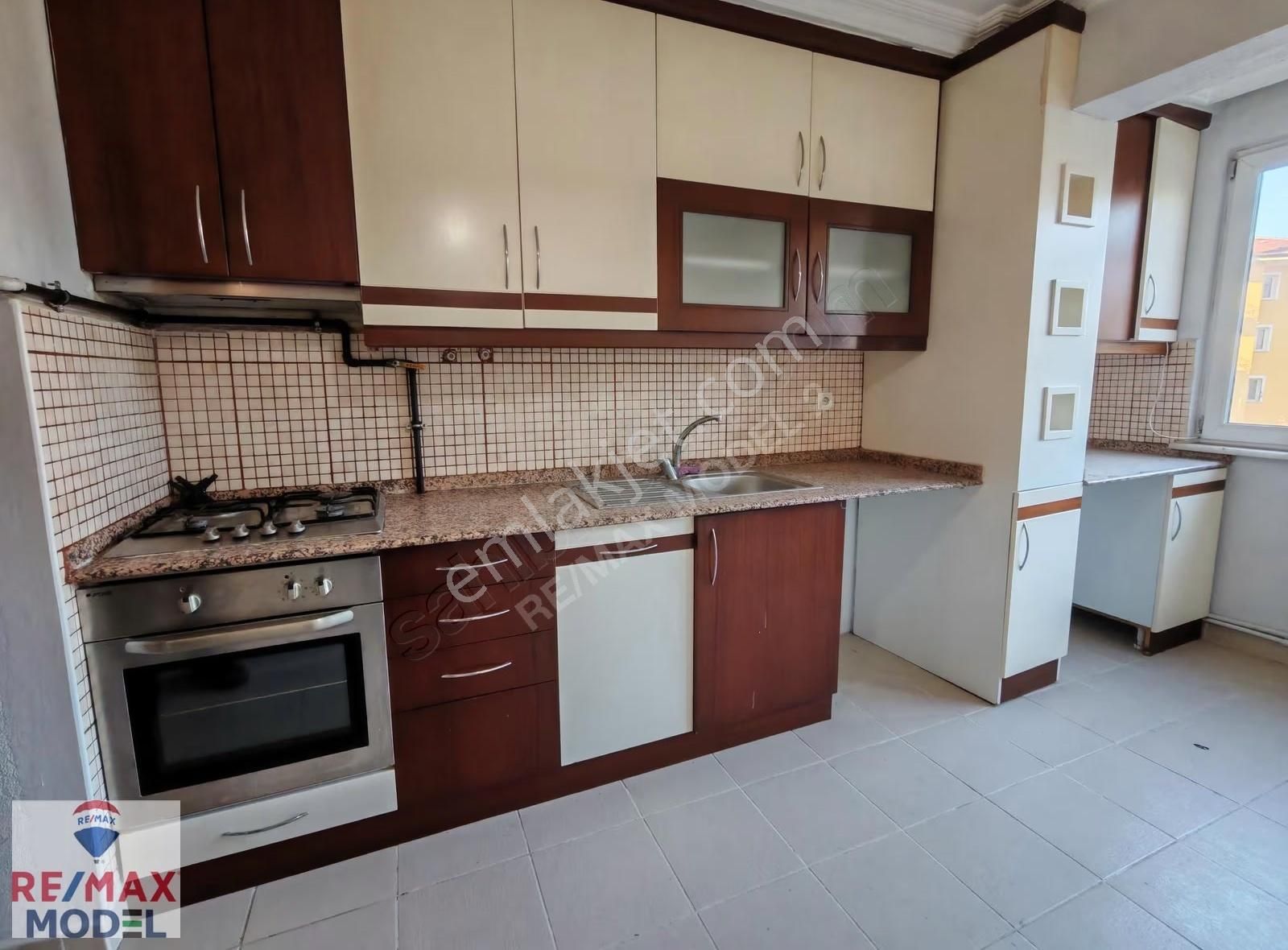 Remax Model Den Emsan Evlerinde 2+1 Satılık Daire - Görsel 20