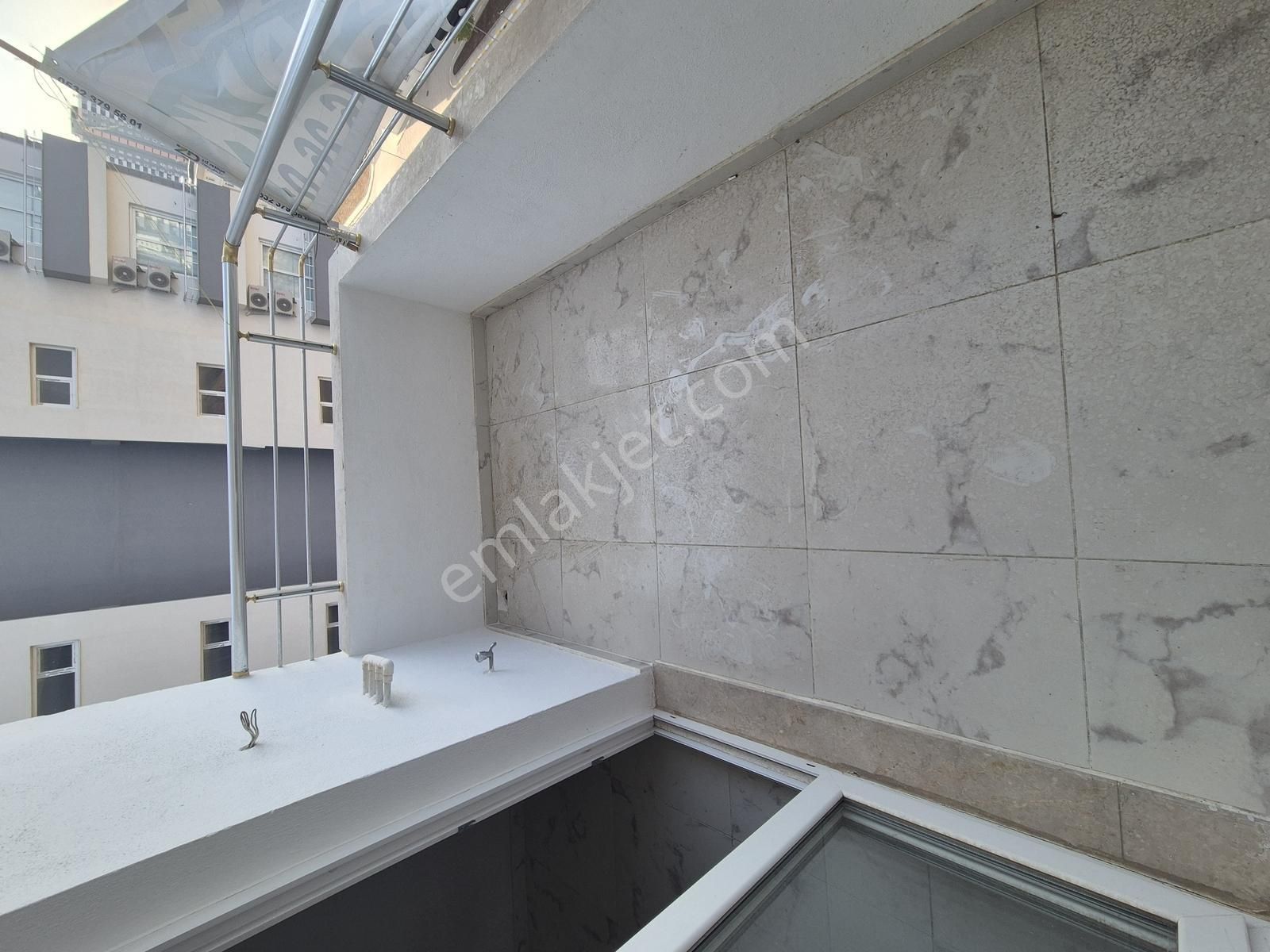 Gültepe'de 3+1 Açık Mutfak Az Katlı Caddeye Yakın Kiralık Daire - Görsel 2