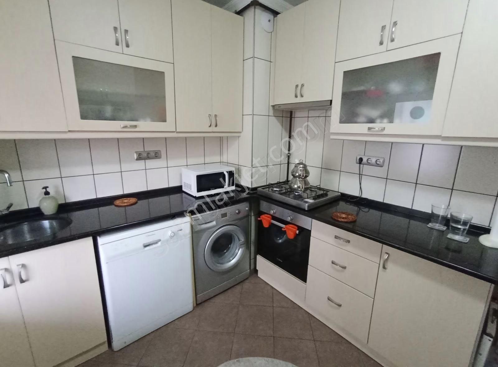 Kiralık Dairee 2+1 Eşyalı L Salon - Görsel 2