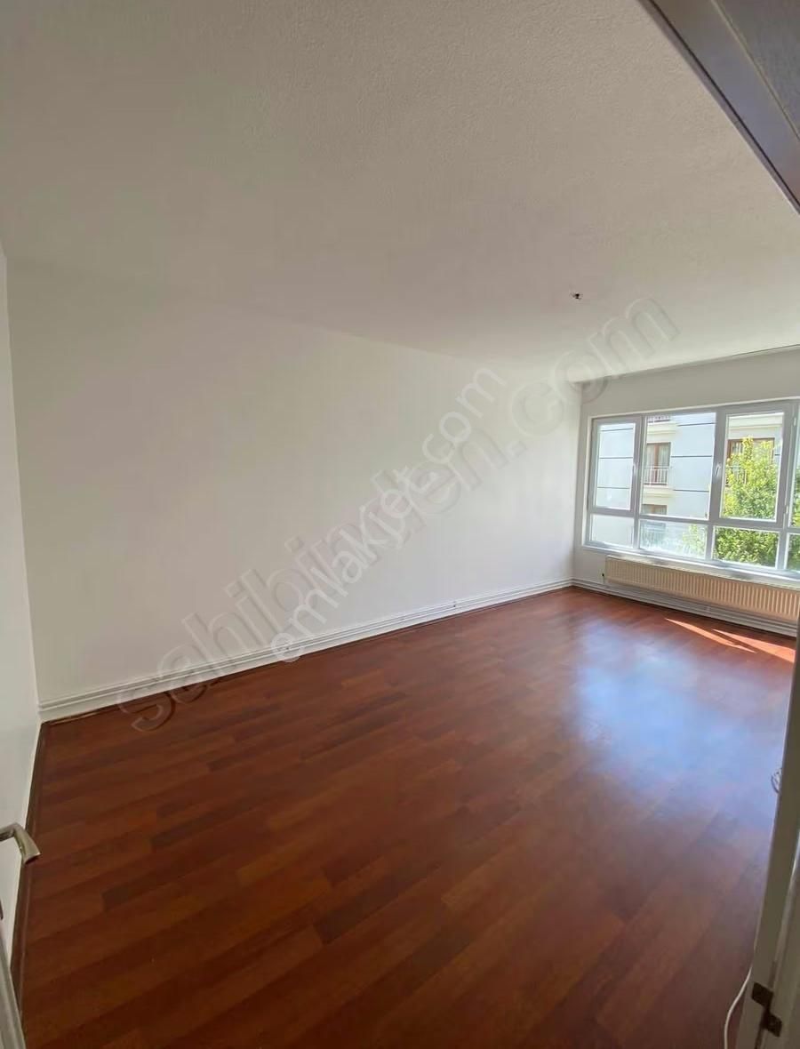 Aydınlıkevler Kovan Sokak'ta 3+1 Hazır Kiracılı Yatırımlık Daire - Görsel 10