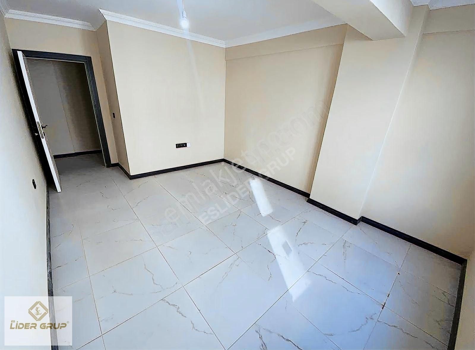 [eslider] Halk Cd. Yerden Isıtmalı Kiralık 2+0 Daire - Görsel 5