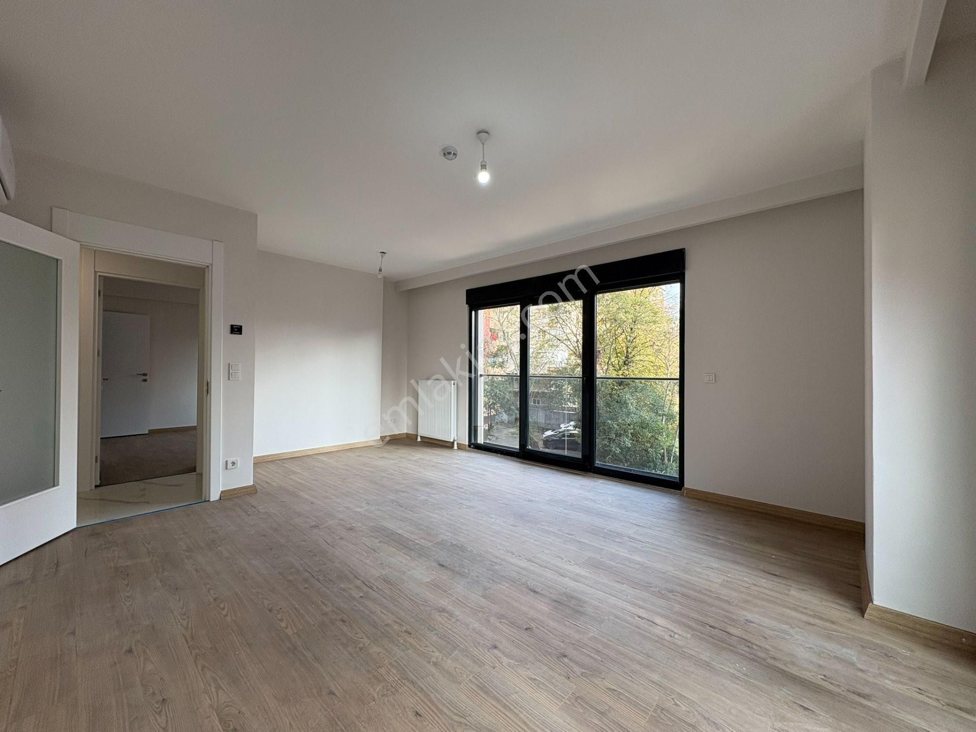 Oben'den Havuzlu Çocuk Parklı Oturuma Hazır Sitede 2+1 69m² Net - Görsel 3