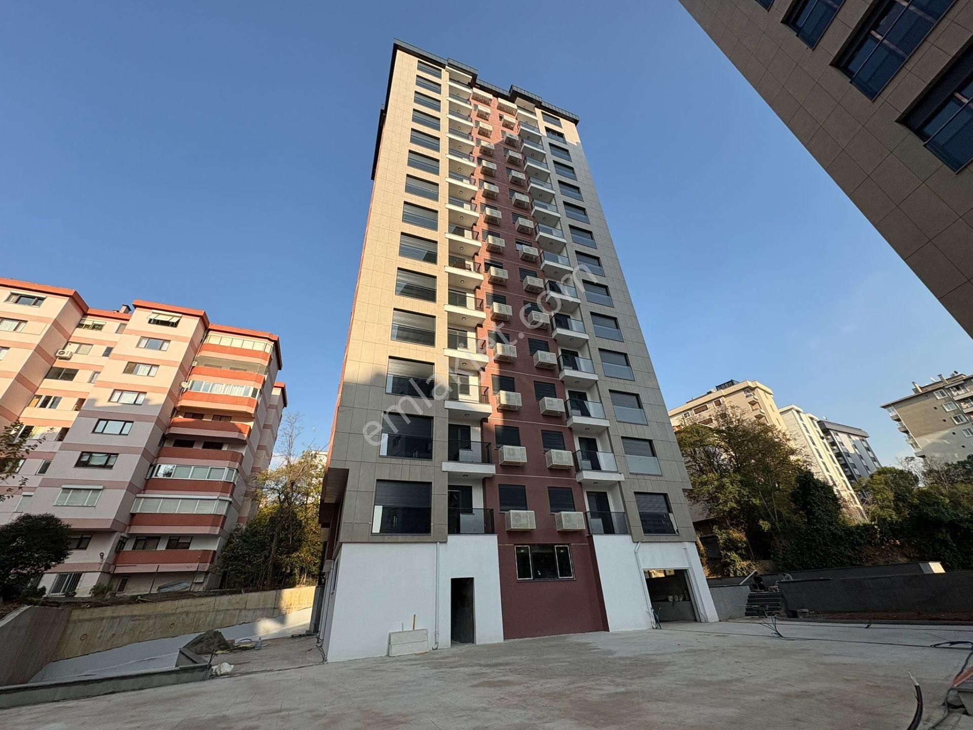 Oben'den Havuzlu Çocuk Parklı Oturuma Hazır Sitede 2+1 69m² Net - Görsel 32