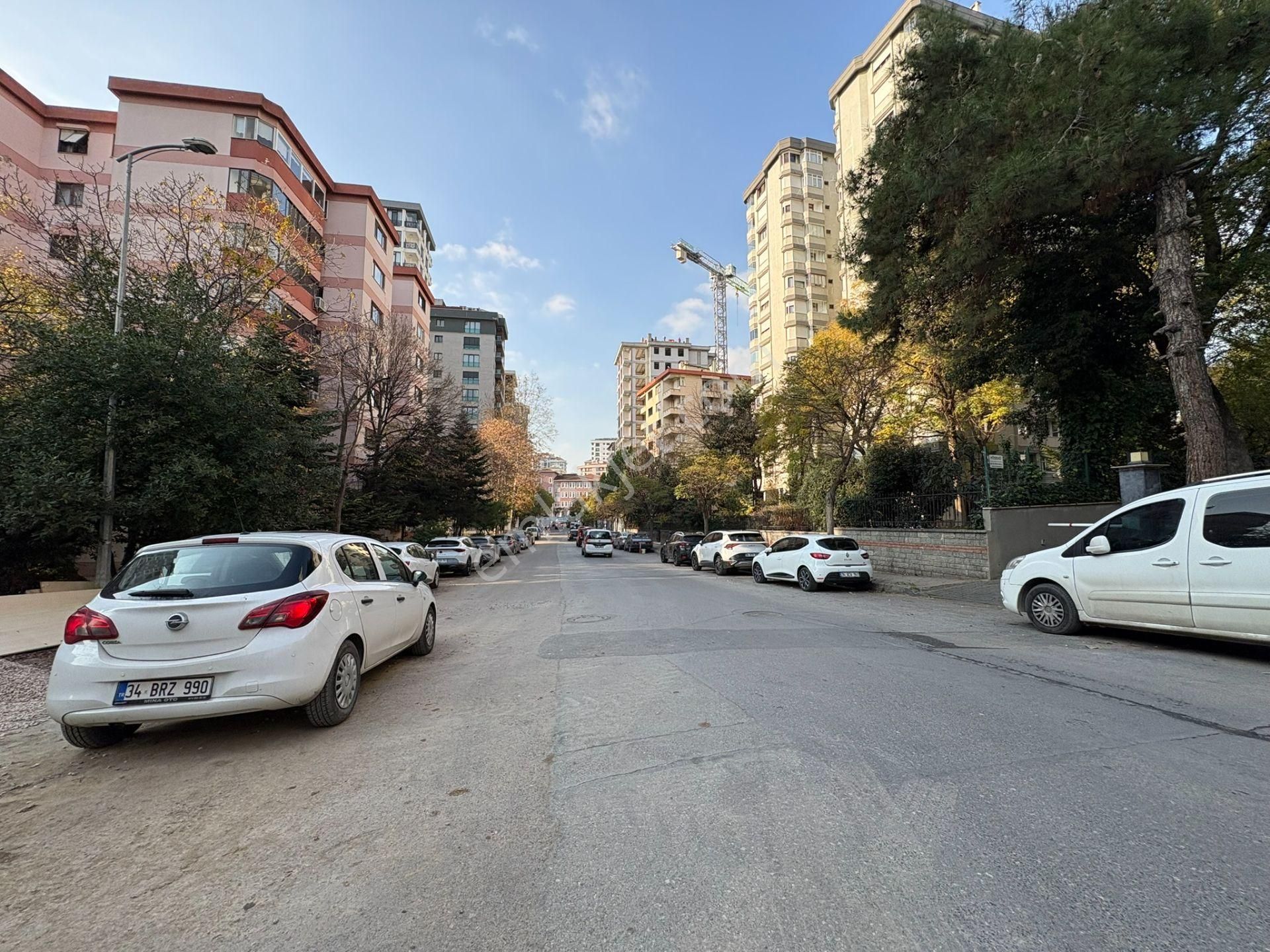 Oben'den Havuzlu Çocuk Parklı Oturuma Hazır Sitede 2+1 69m² Net - Görsel 31