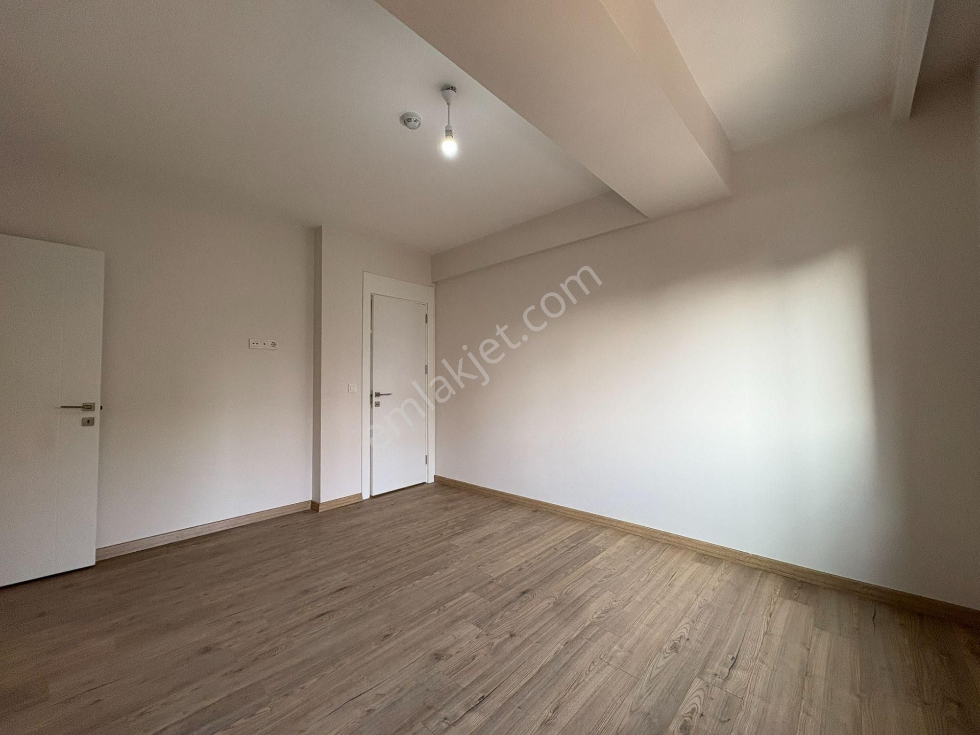 Oben'den Havuzlu Çocuk Parklı Oturuma Hazır Sitede 2+1 69m² Net - Görsel 21