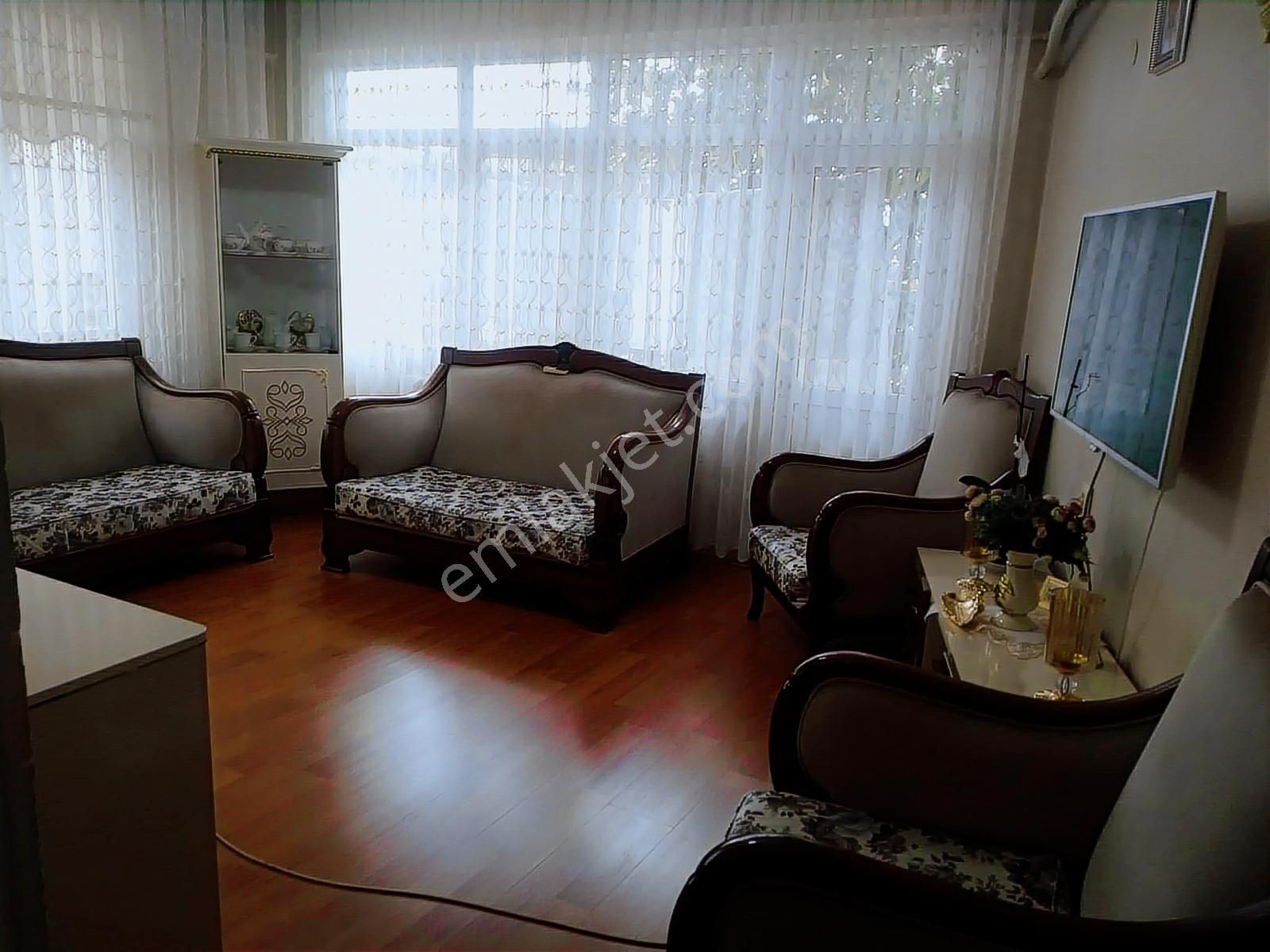Trabzon İnönü Mahallesi'nde Merkezi Lokasyonda Ferah Daire - Görsel 4