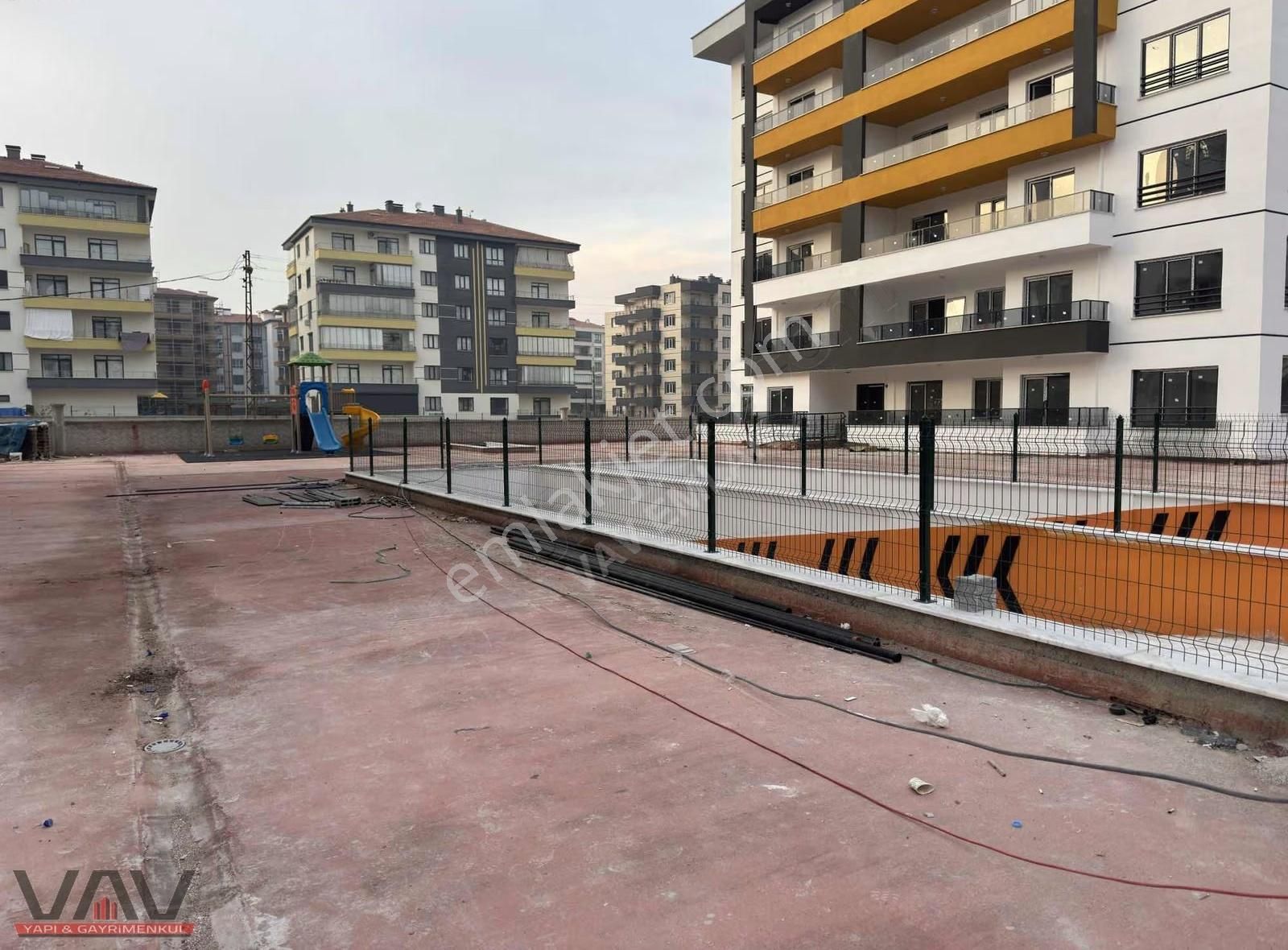 Sarıyakup Mahallesi 3+1 Ara Kat Daire - Görsel 5