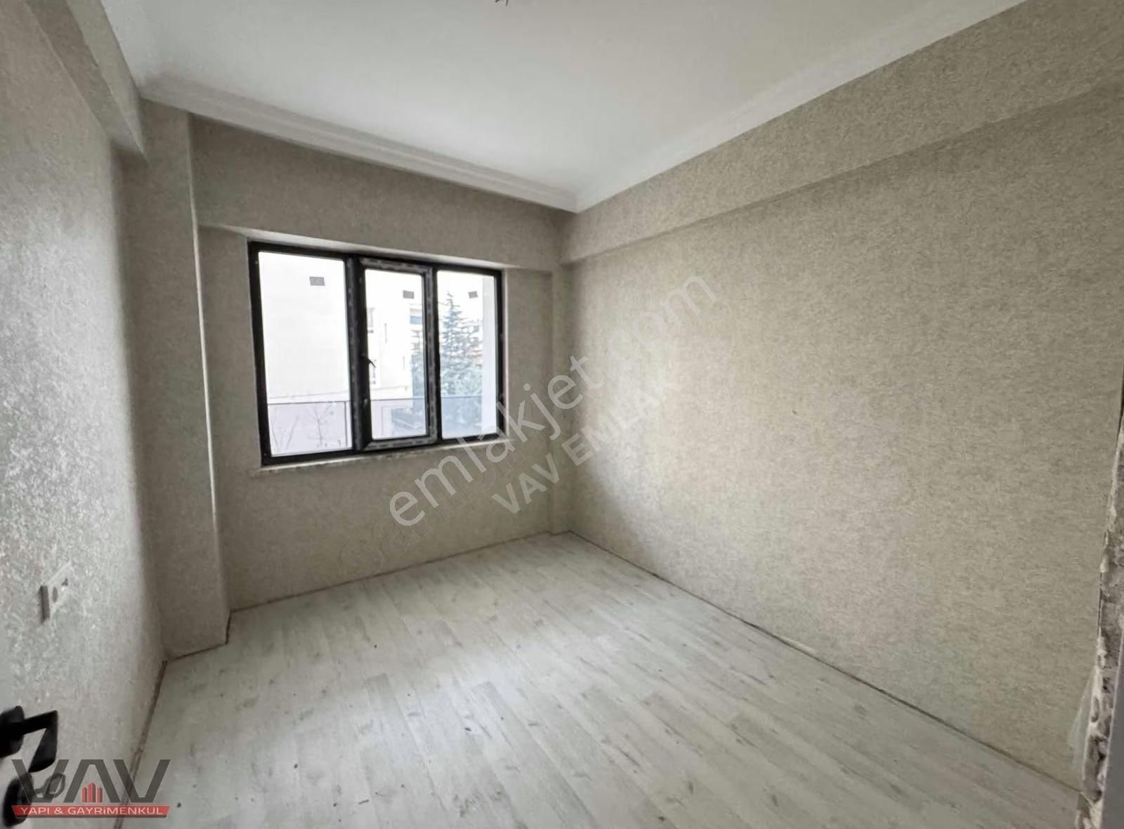 Sarıyakup Mahallesi 3+1 Ara Kat Daire - Görsel 2