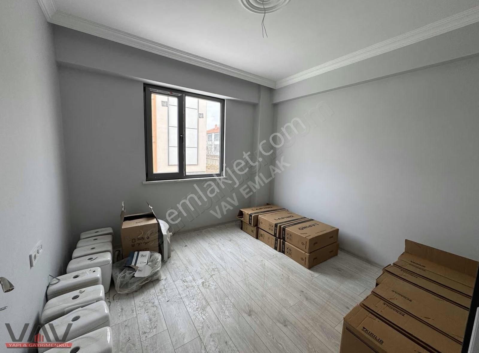 Karaaslan Mh Karaman Yoluna Yakın 2+1 Ara Kat Daire - Görsel 2