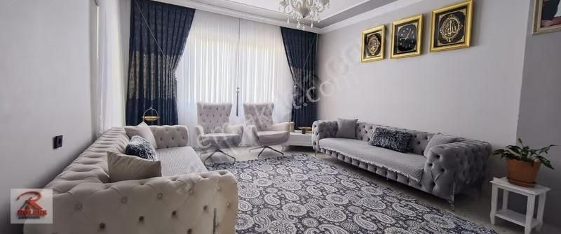 Yenişehir Cumhuriyet Mahallesinde Bağımsız Mutfak 3+1 Daire