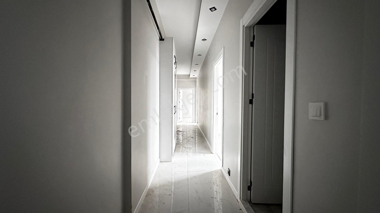 Recep Ümit'ten Çamlıca Mahallesinde 2+1 Satılık Daire Nü4 - Görsel 14