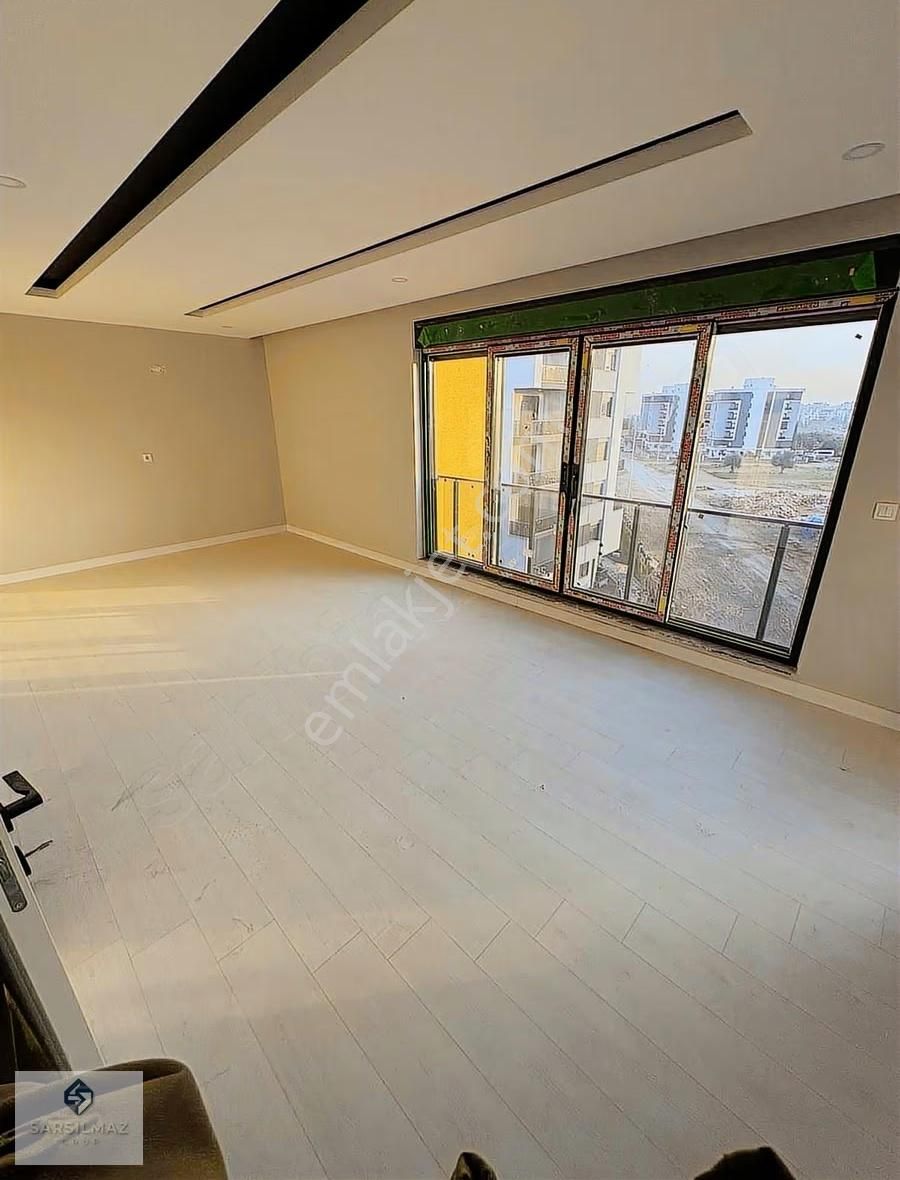 Sarsılmaz Grup'dan Havuzlu Ebeveyn Banyolu 2+1 Satılık Daire - Görsel 2