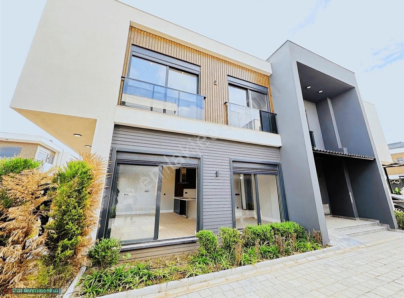 Sarsılmaz Grup'tan Çıplaklı'da Ultra Lüks Müstakil Havuzlu Villa