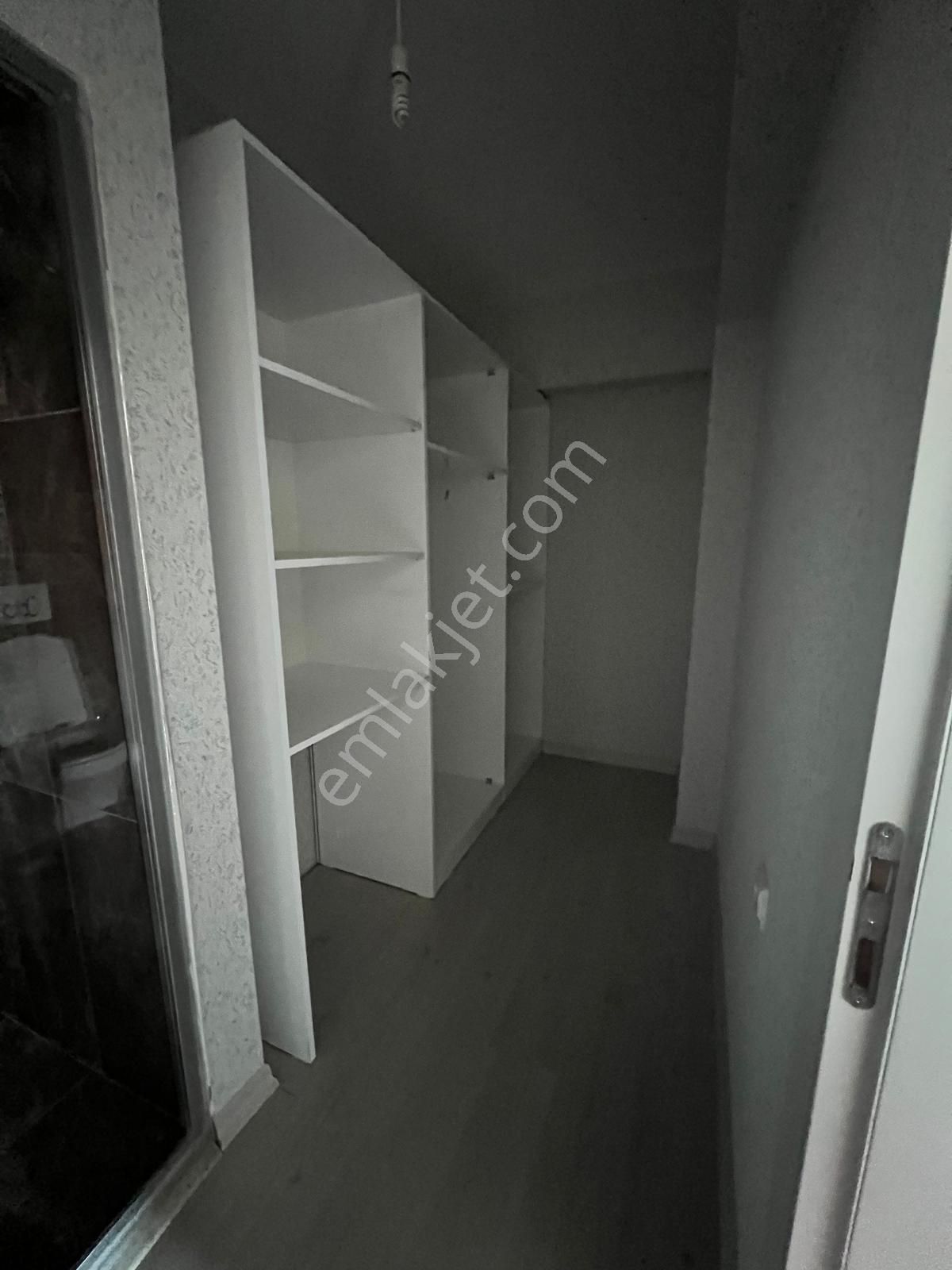 Kanuni'de Ultra Lüks Yapılı G.odalı E.banyolu 3+1 Site Dairesi! - Görsel 21
