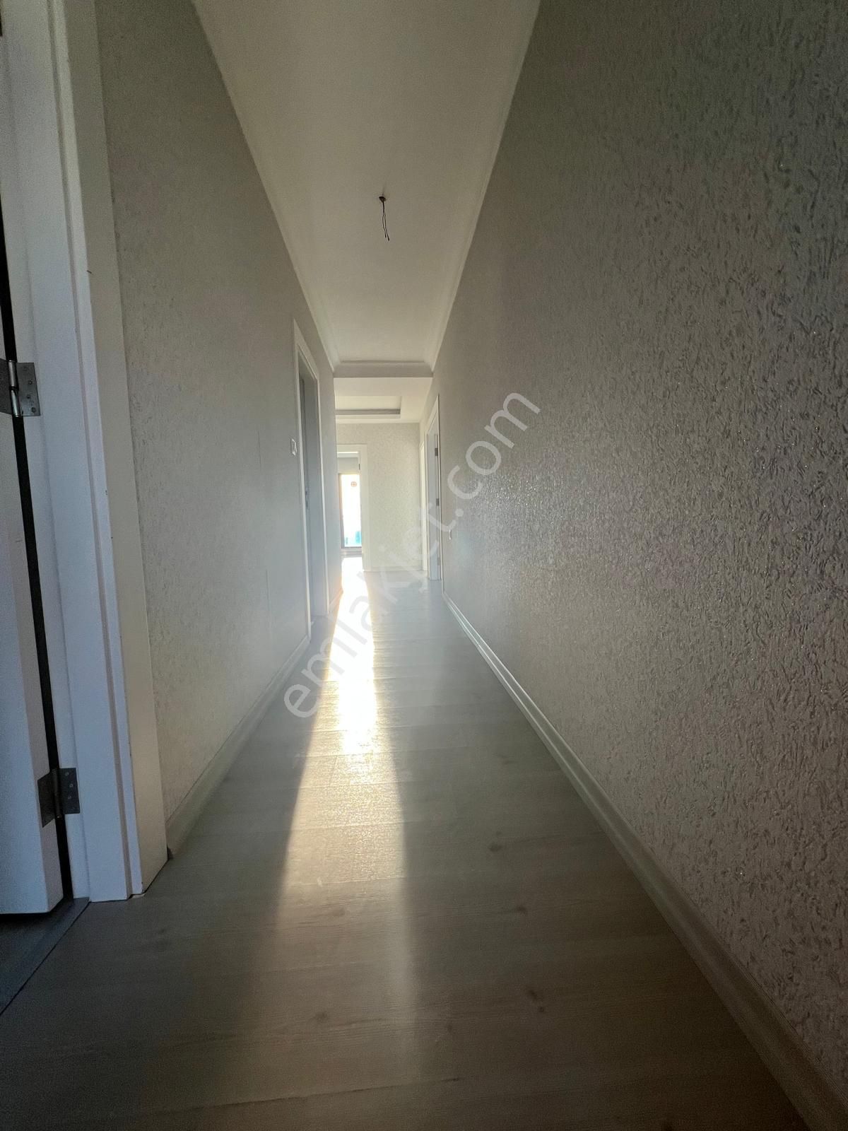 Kanuni'de Ultra Lüks Yapılı G.odalı E.banyolu 3+1 Site Dairesi! - Görsel 35