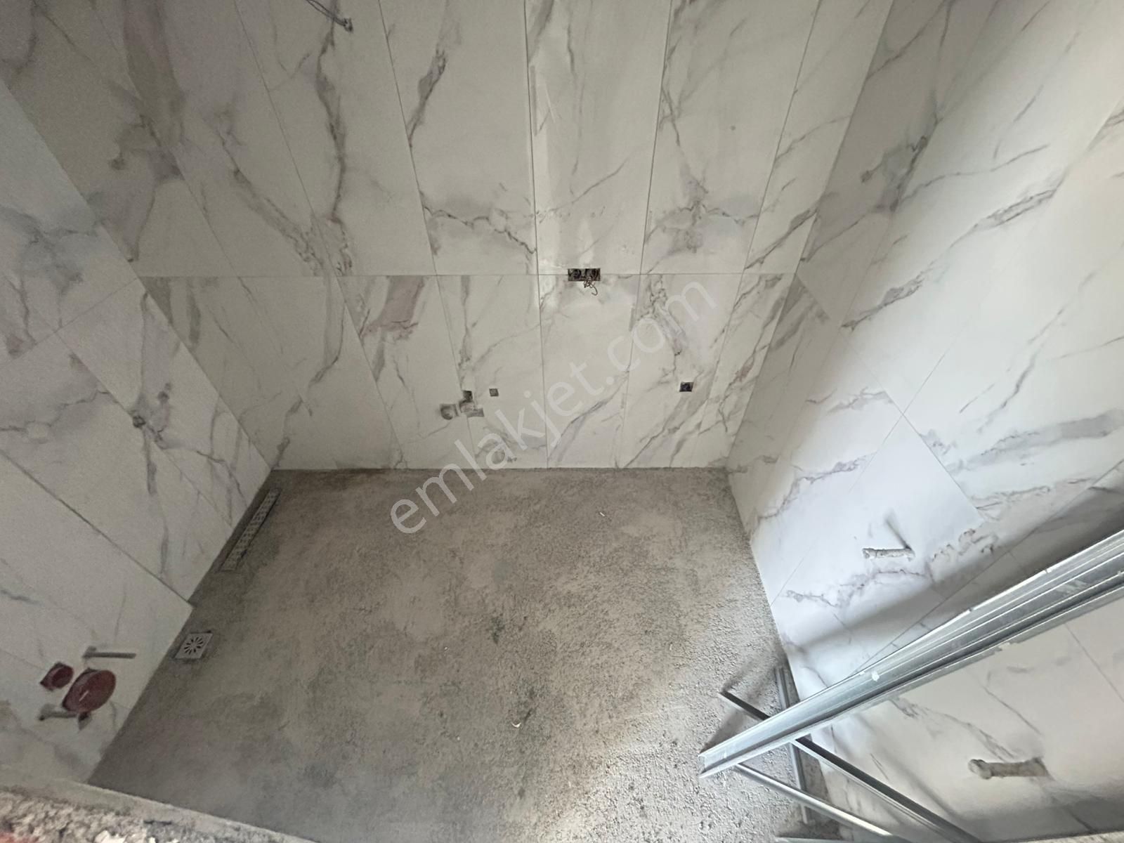 Yükselden Kadıköy'de Satılık Ayrı Mutfak Giyinme Odalı Ebeveyn Banyolu Öncephe 3+1daire - Görsel 12