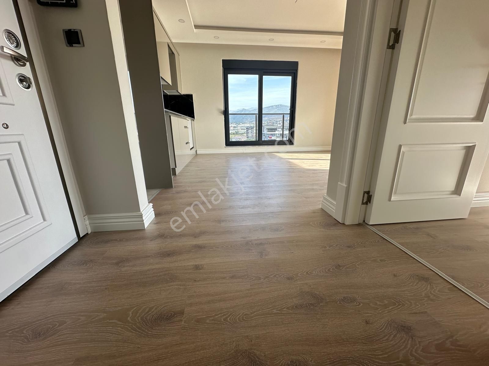 Havuz Manzaralı Sıte Içınde Güney Cephe 1+1 - Görsel 6