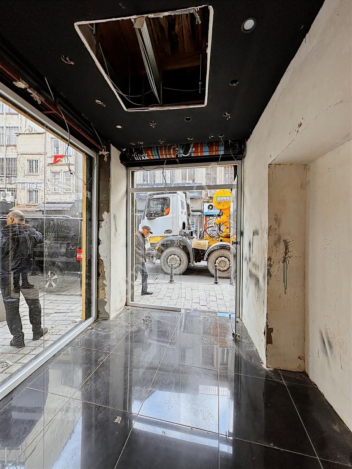 Karaköy Merkezde Galata Köprüsü Ve Galataporta Yakın Komple Bina - Görsel 4