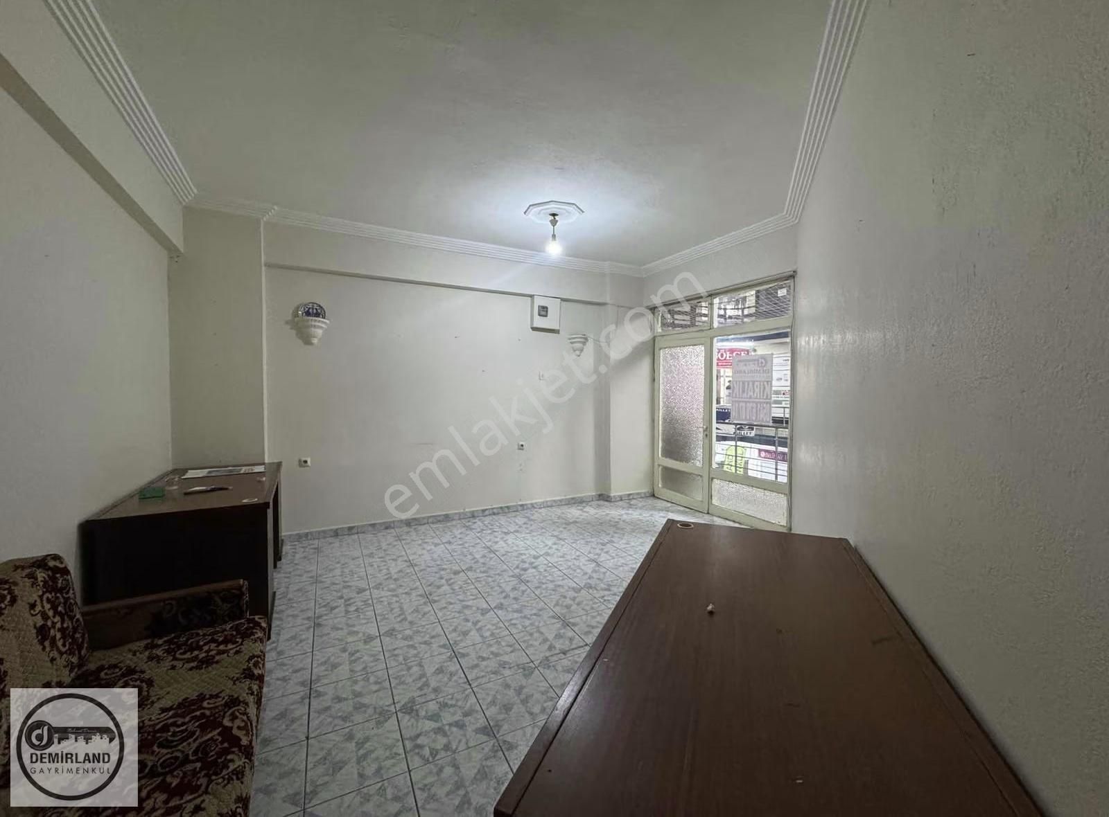Demirland'dan Kiralık Sevgi Yolu'nda Aidat Yakıt Dahil Ofis - Görsel 3